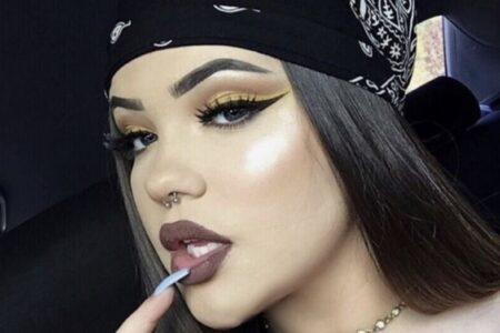 Chola makeup