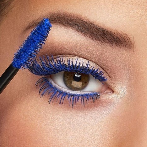 blue mascara